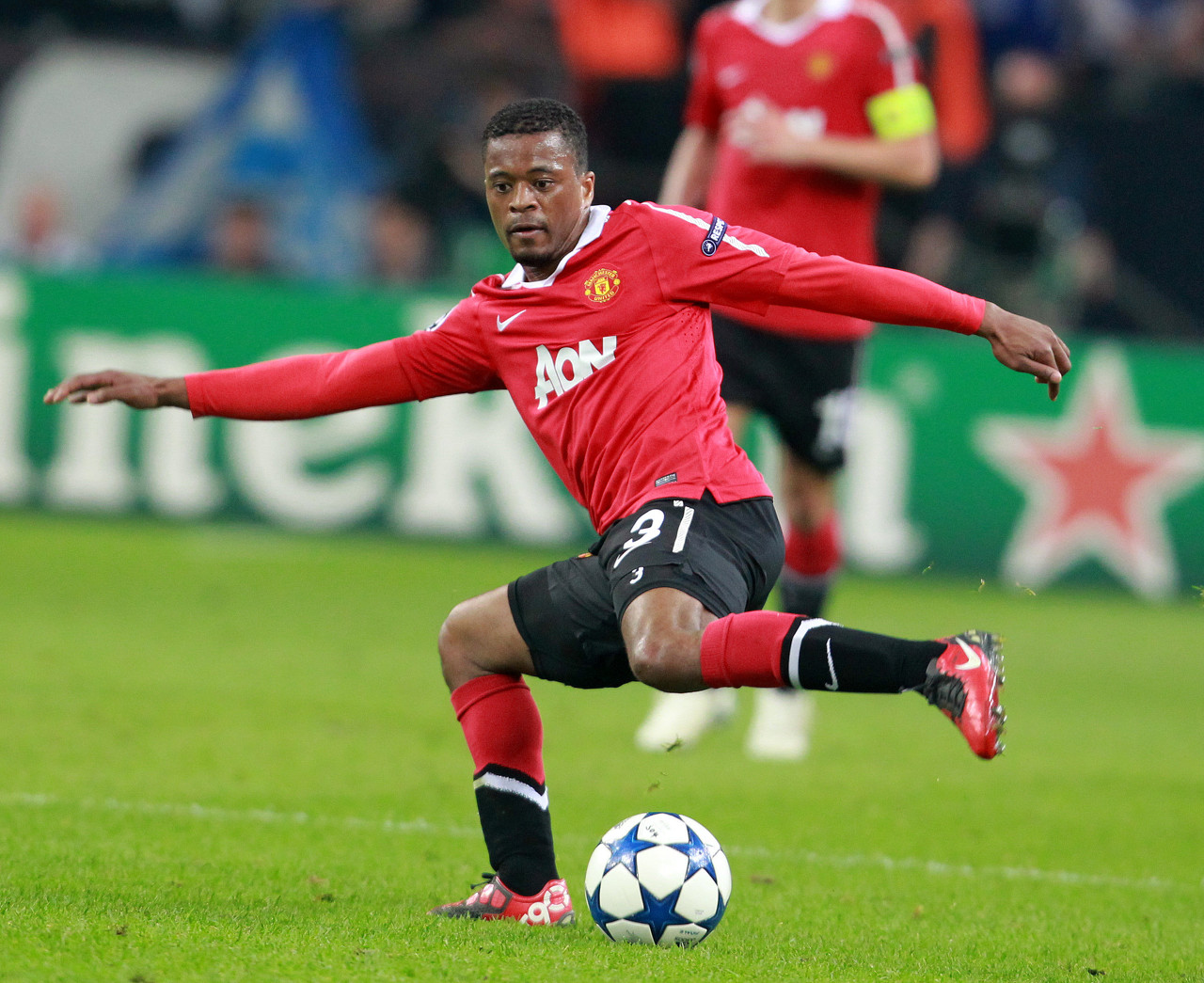 加宽松的进 加宽松的进